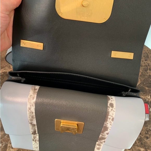 NWT Valentino Garavani Shoulder Bag - Picture 10 of 14